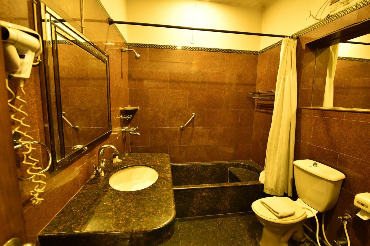 Casa Royal 3* New Delhi